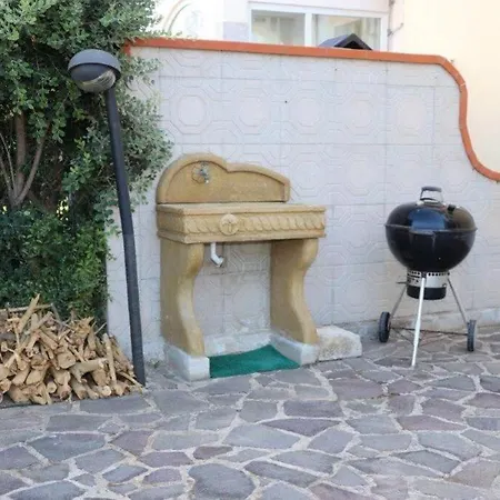 Cavalluccio Marino Con Piscina Idromassaggio *