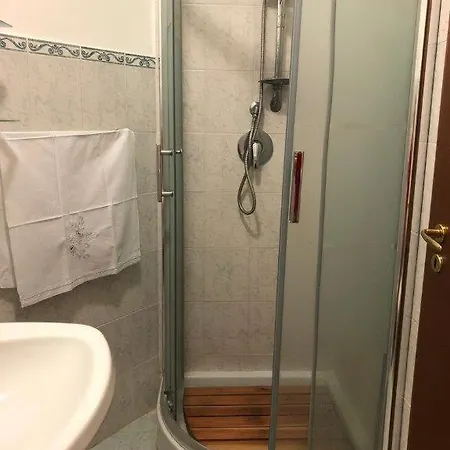 Cavalluccio Marino Con Piscina Idromassaggio 卡里尼