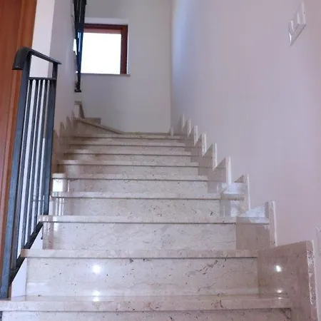 Cavalluccio Marino Con Piscina Idromassaggio 别墅 卡里尼