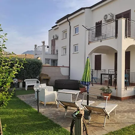Cavalluccio Marino Con Piscina Idromassaggio